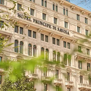 κάντε κράτηση εδώ